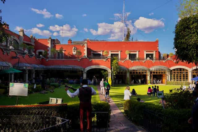 Hacienda de Tlalpan open courtyard for corporate retreats and social events.