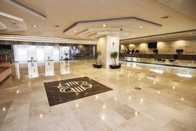Hidalgo A Lounge