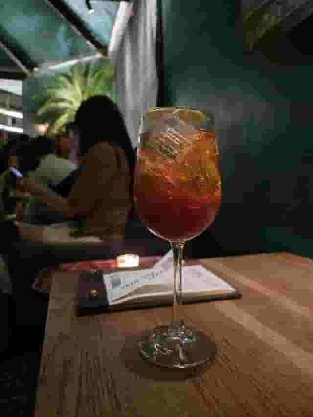 Cocktail bar