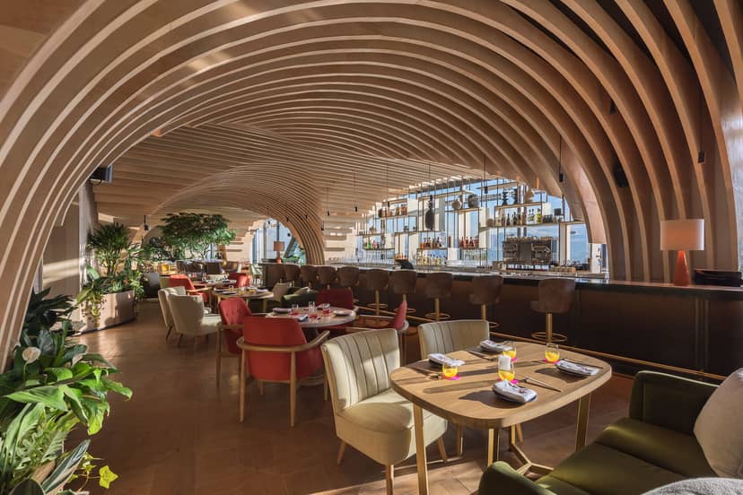 Ling Ling Mexico City: Sophisticated architectural venue for VIP networking and cocktail events.