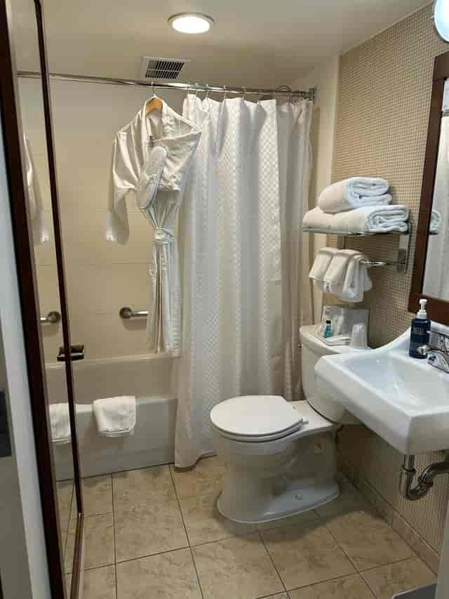 Four Points San Rafael hotel bathroom, clean guest suite for wedding or corporate event stay.