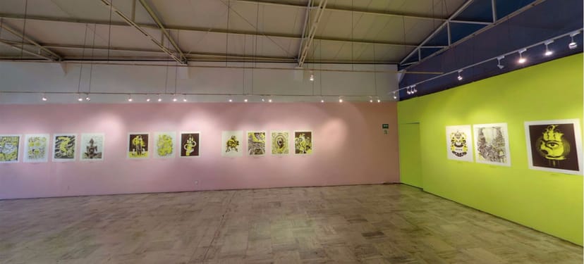 Exhibition Hall in Galería José María Velasco with industrial ceilings for gallery or pop-up events.