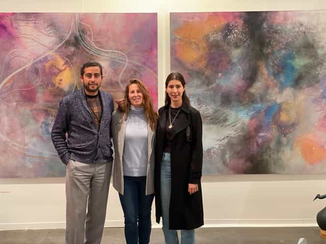 Large-scale art in CAM Galería, perfect for exclusive gallery events and networking receptions.