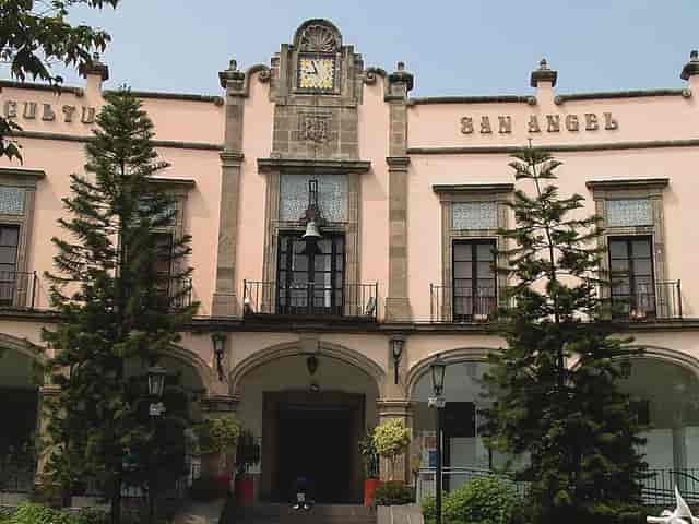 Alianza Francesa San Ángel: Historic heritage venue for corporate receptions and cultural events.