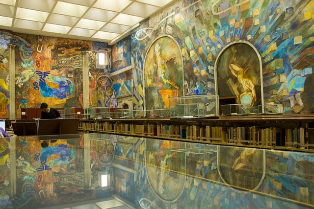 Architectural Exhibition Hall in Centro Vlady for exclusive cocktail receptions and boardroom events.