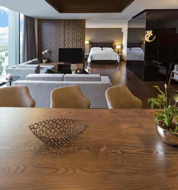 Luxury executive boardroom at Fiesta Americana México Toreo for private business meetings.