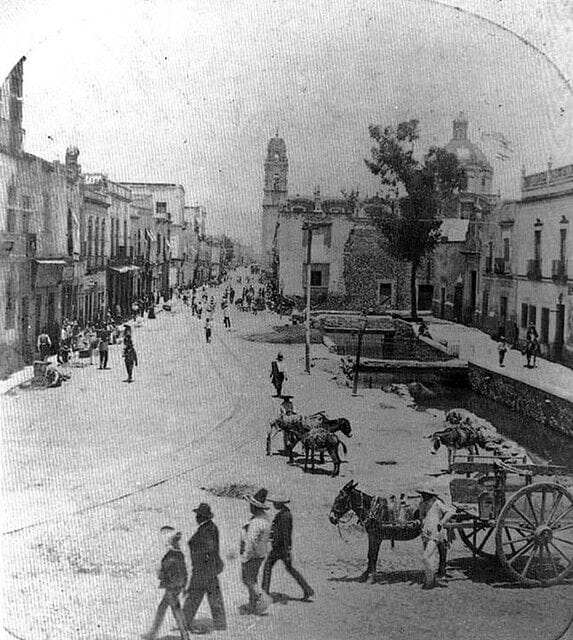 Historic Alhóndiga building, an inaccessible outdoor event venue for logistics-heavy conferences.