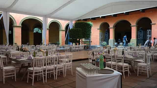 Banquet hall