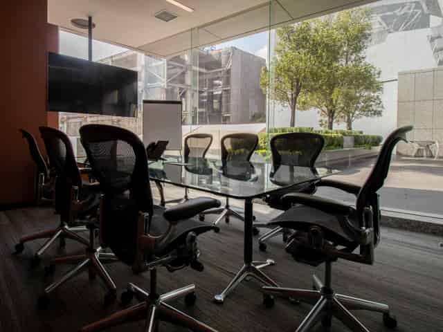 IVO ROOM
