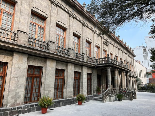 San Carlos National Museum: stone architecture venue for gala and corporate events.