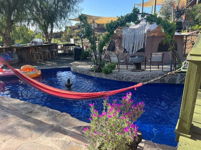 Glamping Mediano venue with pool access for intimate retreats and micro-events.