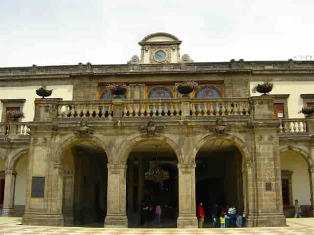 Chapultepec Castle historic venue for outdoor gala receptions and luxury brand activations.