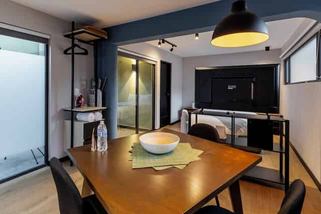1BR | City Chic Living