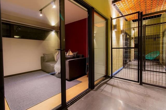 1BR | Downtown Rooftop Oasis