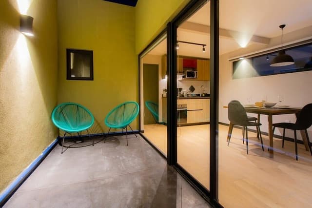 1BR | Downtown Rooftop Oasis