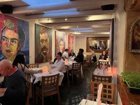 Sazón art-focused private dining room for VIP networking and corporate dinner events.