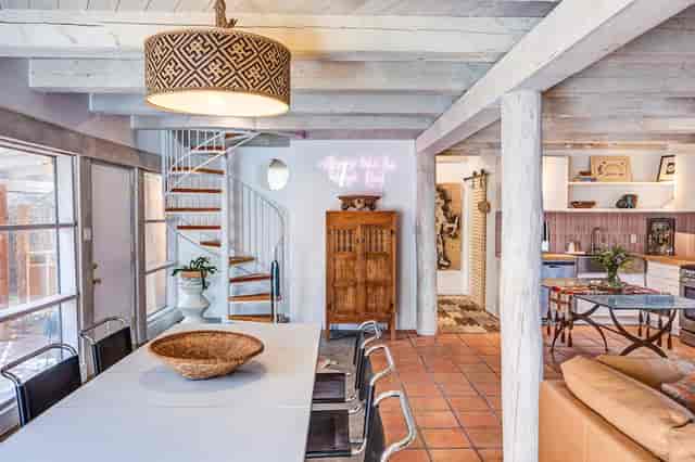 Chapel House Suite: Boutique workshop and executive retreat private dining room.