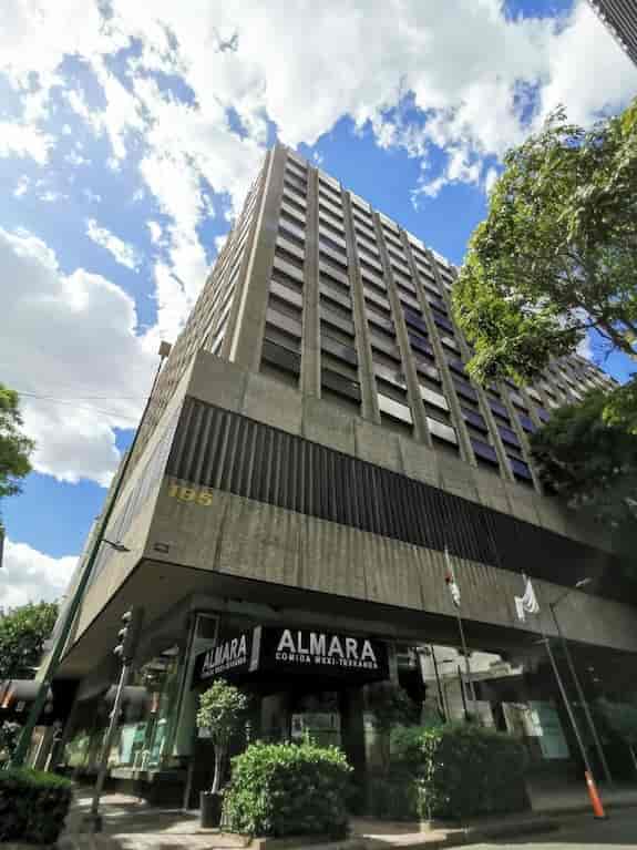 Brutalist Almara office building, Galería Plaza Reforma for corporate events and conferences.
