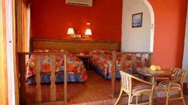 Budget hotel room at Buena Vista Resort for casual birthday retreats and affordable events.