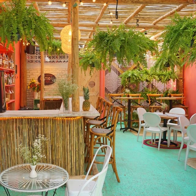 Esta terraza tropical oculta en la Nápoles te hará sentir como si  estuvieras de vacaciones en