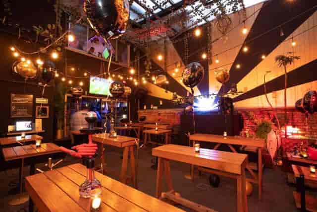 Terraza Nápoles terrace with string lighting for social mixers and casual event celebrations.