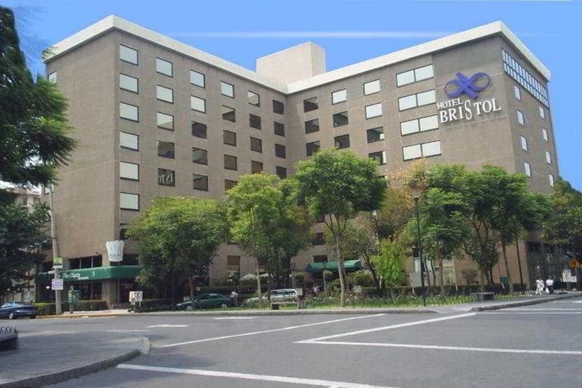 Hotel Bristol penthouse suite for corporate training and regional meetings.