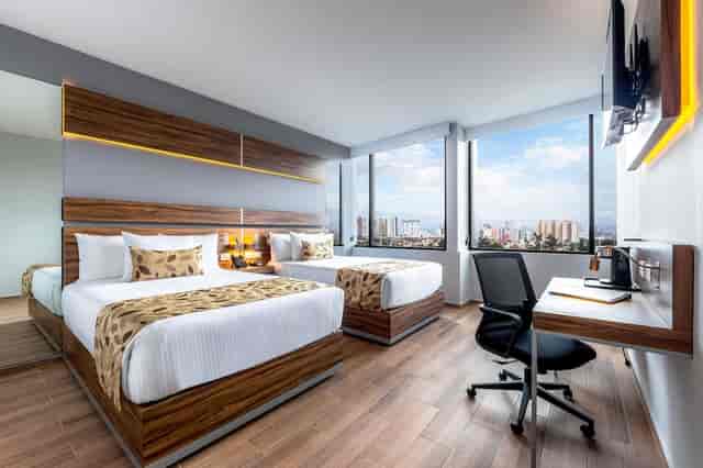 Modern meeting room at Sleep Inn Mexico City for business conferences and corporate events.