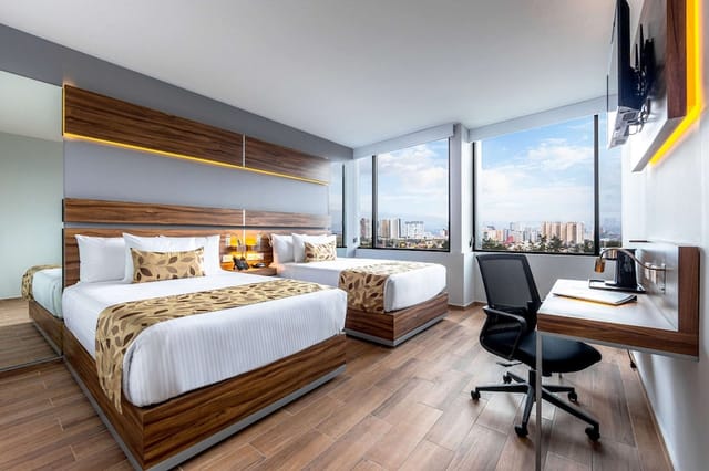 Modern meeting room at Sleep Inn Mexico City for business conferences and corporate events.