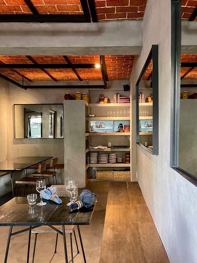 Cozy Masala y Maiz private dining room for boutique board meetings and high-end event hosting.
