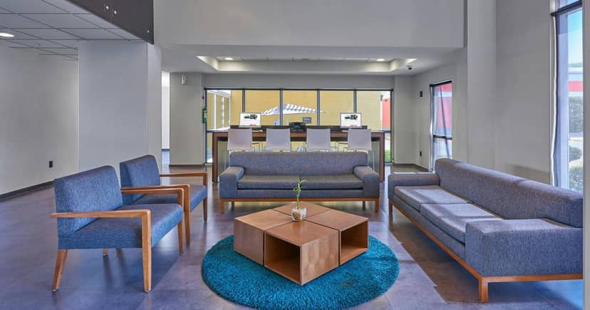 City Express Marriott Mexico City pre-function area for business networking and corporate events.