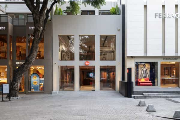 Leica Gallery Mexico City: premium boutique storefront for product launches and VIP brand events.