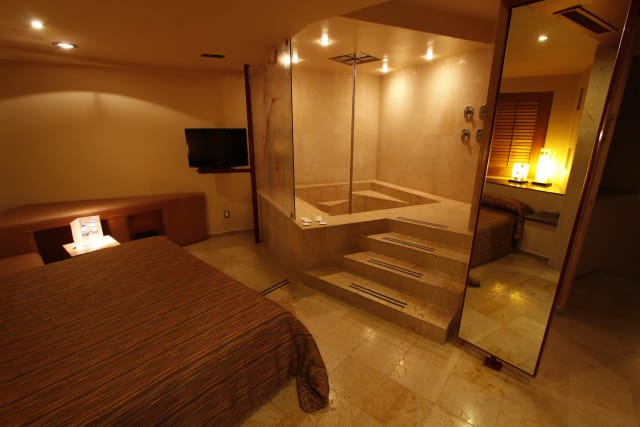 Piramides del Valle | Suite Palo de Lluvia