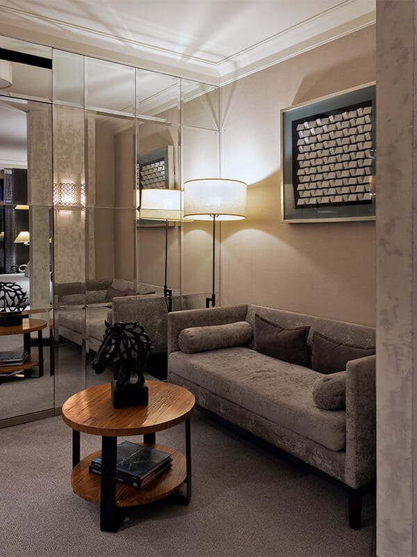 Executive Terrace VIP green room for corporate networking and executive event briefings.