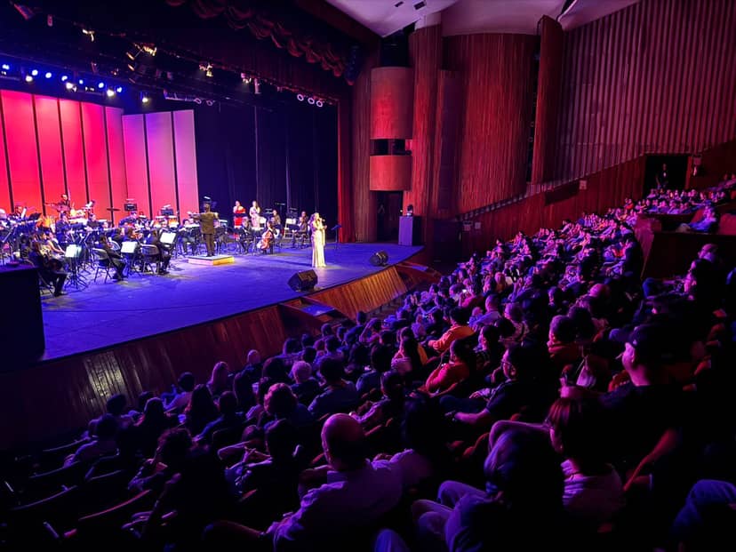 Teatro del Estado on X: "El día de ayer disfrutamos en nuestra sala Emilio  Carballido el concierto Cultura Pop Vol. I donde la Orquesta Municipal de  Xalapa quienes bajo la batuta de