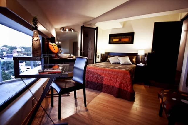 Executive Suite