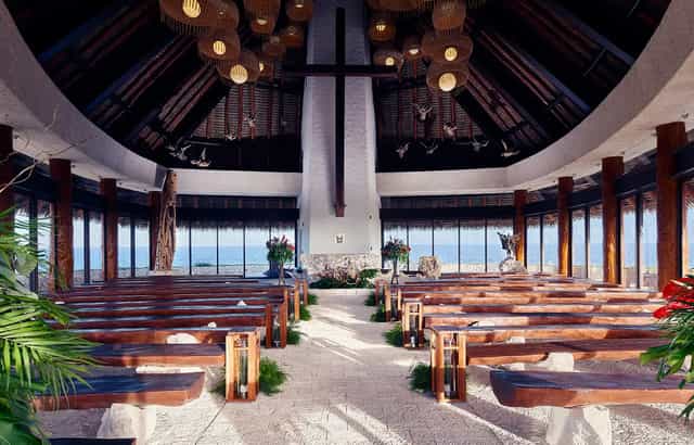 Open-air chapel in Villa Milpa Alta, perfect for destination weddings and corporate retreats.