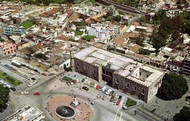 Historic WTC Morelos conference center with outdoor plaza for public events and brand activations.