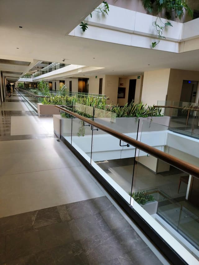 B3 - The Roundabout