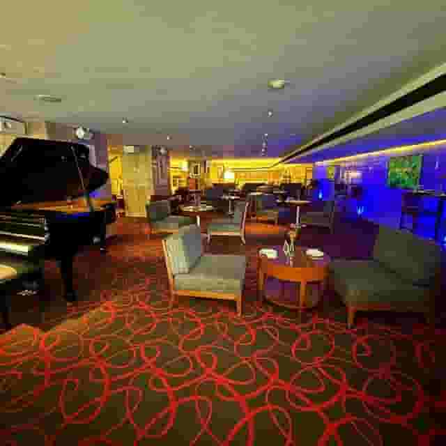 Stelaris Cocktail Lounge
