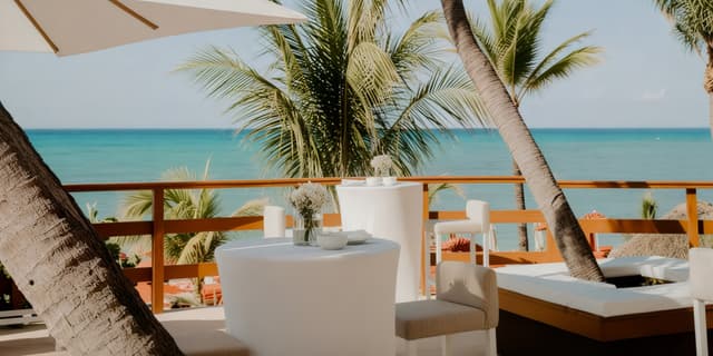 Infinity Club Deck