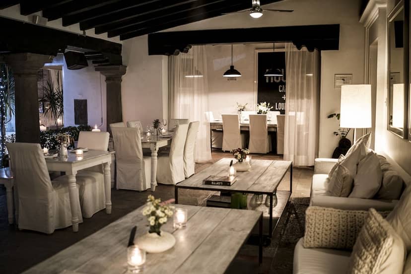 Indoor terrace networking reception and private dinner event space at Las Casas Hotel.