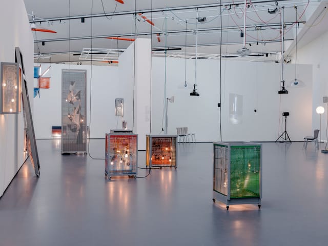 Kurimanzutto blank canvas event venue with industrial lighting for corporate and art exhibitions.