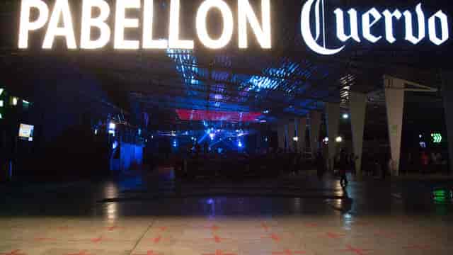 Pabellón Oeste branding at Palacio de los Deportes for large-scale corporate events and conferences.