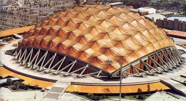 Palacio de los Deportes arena with iconic roof for trade shows and sporting events.