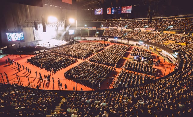 Andrea Bocelli on X: "Yesterday in #CiudaddeMéxico, Palacio de los Deportes  #Mexico https://t.co/4f8PZUZ0Aq" / X