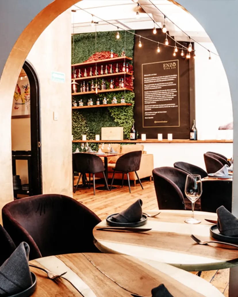 Casa D'Amico restaurant with banquet seating for business dinners and corporate networking events.