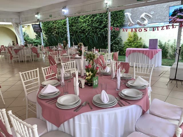 Salon Felix Cuevas