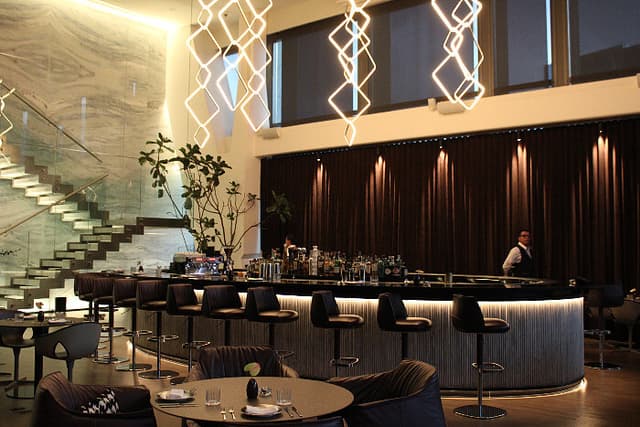 Alexander Hotel