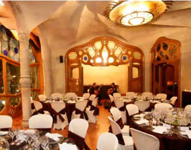 Elegant event space at Casa Batlló with unique architecture for upscale meetings and celebrations.