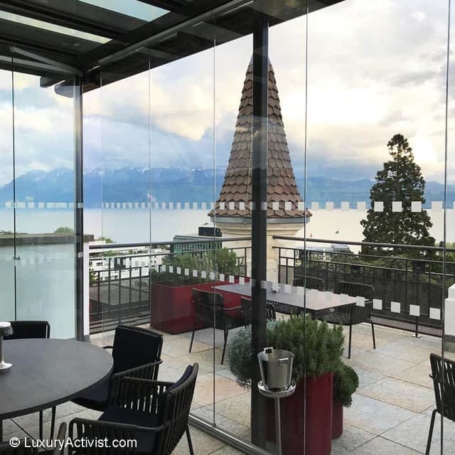 Sky Lounge